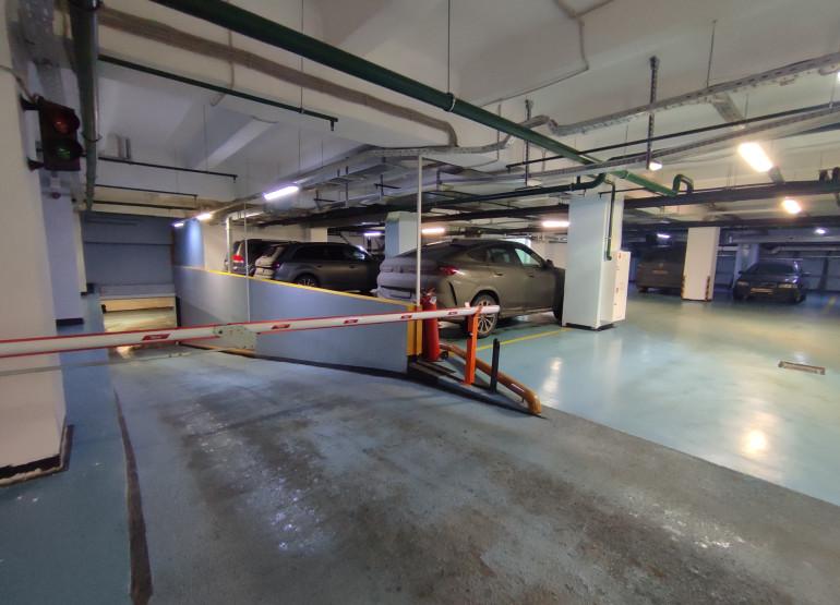 Дмитровский: Вид паркинга